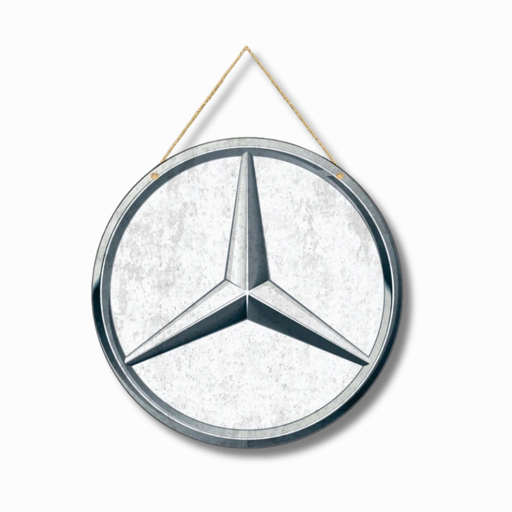 ESCUDO MERCEDES BENZ